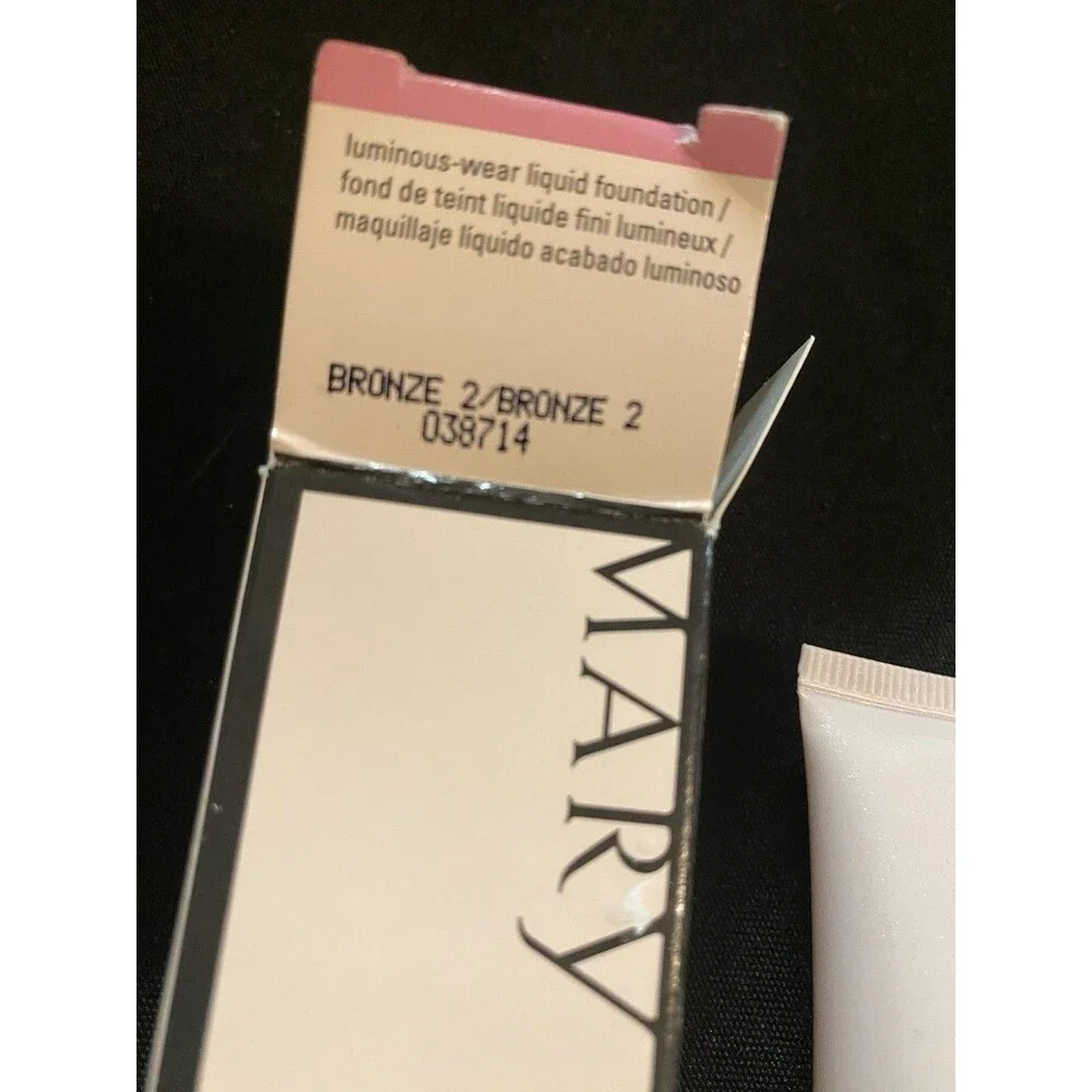 Mary Kay Timewise Luminous Wear Liquid Foundation Bronze 2